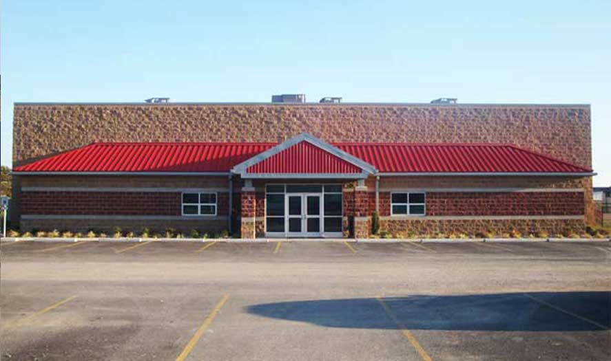 Culver's restaurant exterior in Mt. Vernon, showcasing completed plumbing installation by A & W Plumbing and Heating, featuring a red roof and brick facade.